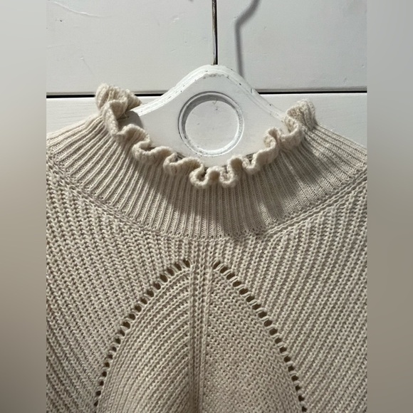 📍RINASCIMENTO Ivory Ruffled Knit Sweater – Romantic Texture size S/M - Picture 5 of 15